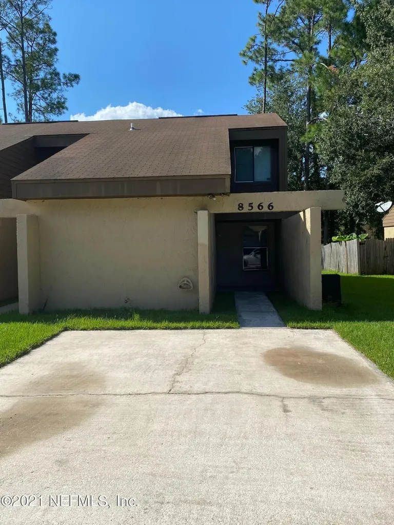 8566 Pineverde Lane Jacksonville FL 32244