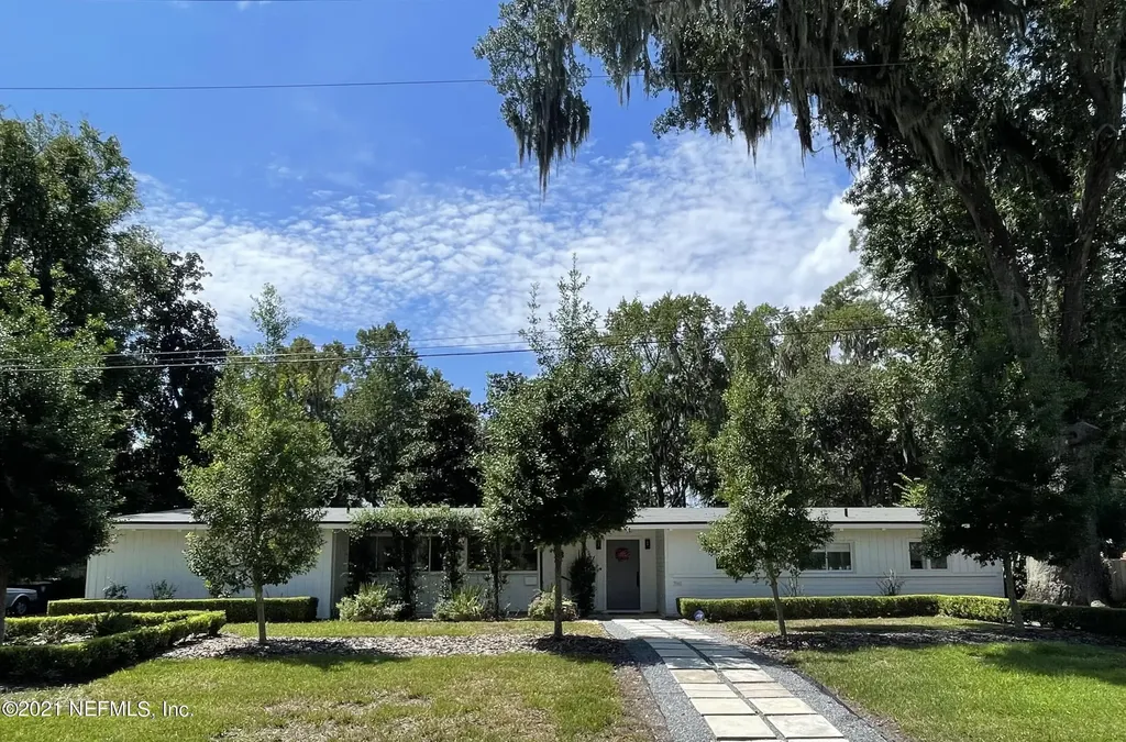 7040 Salamanca Avenue Jacksonville FL 32217