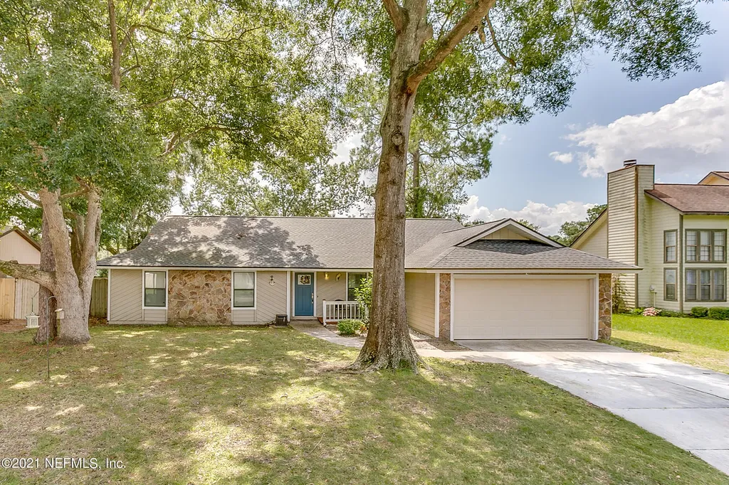 7212 Holiday Hill Court Jacksonville FL 32216