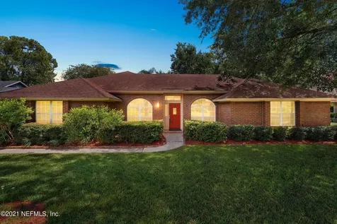 1825 Grassington Way N Jacksonville FL 32223