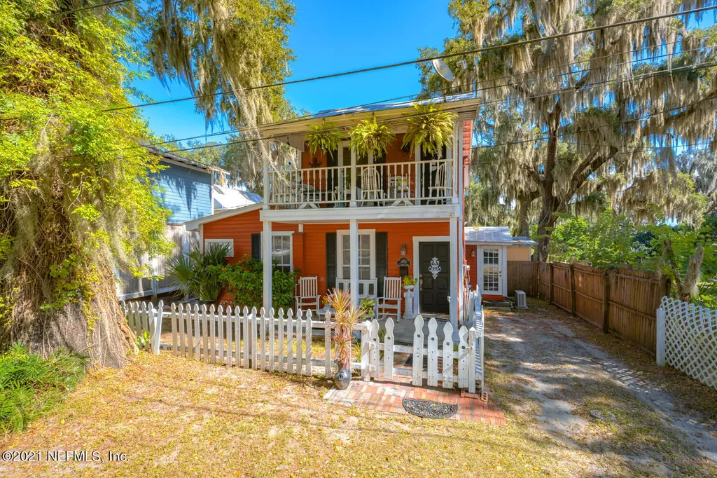 7 S Park Street Crescent City FL 32112