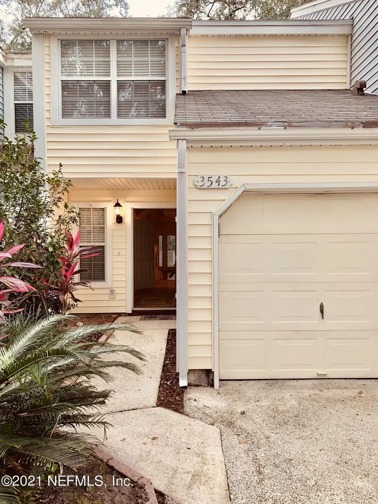3543 Woodwards Cove Court Jacksonville FL 32223