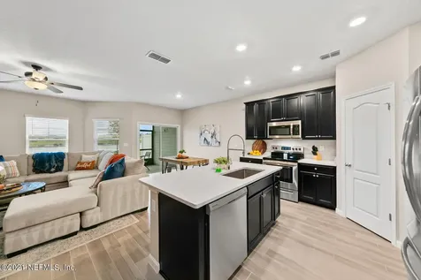 10379 Benson Lake Drive Jacksonville FL 32222
