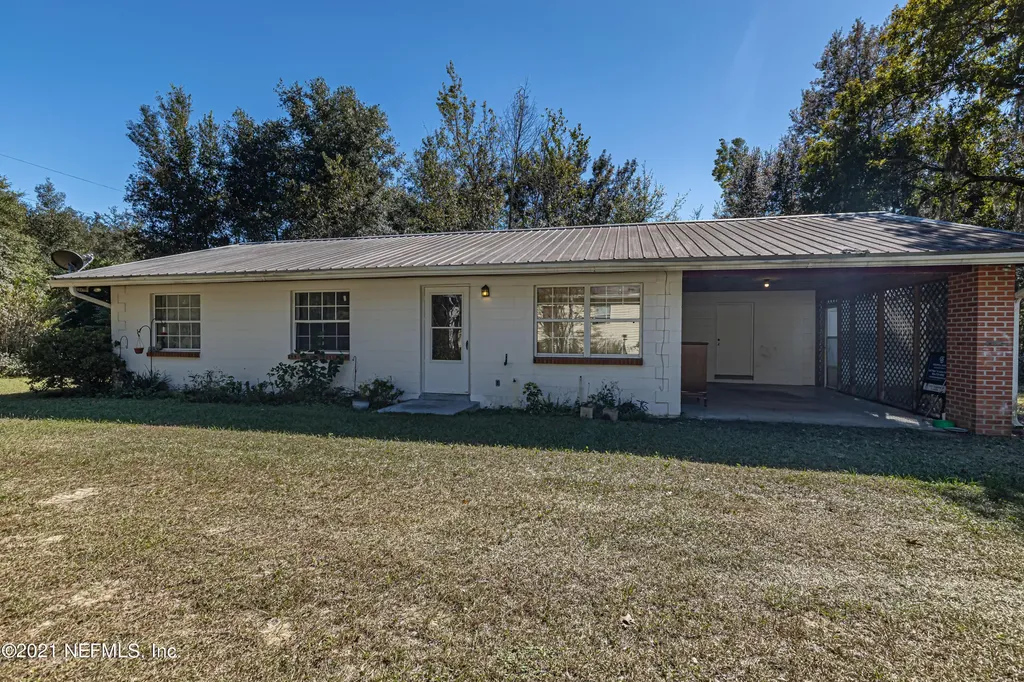 115 Kelvin Avenue Interlachen FL 32148