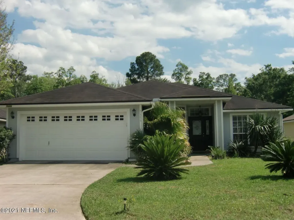 7686 Fawn Lake Drive S Jacksonville FL 32256