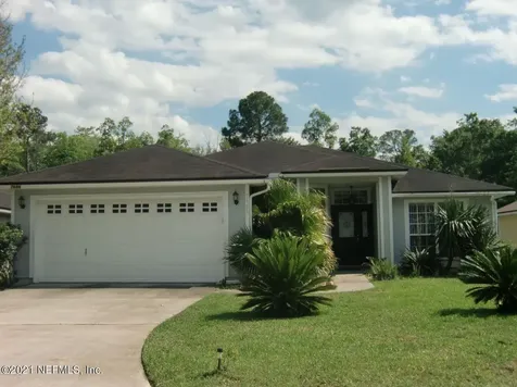 7686 Fawn Lake Drive S Jacksonville FL 32256