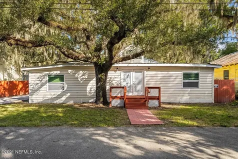 114 Putnam Avenue East Palatka FL 32131