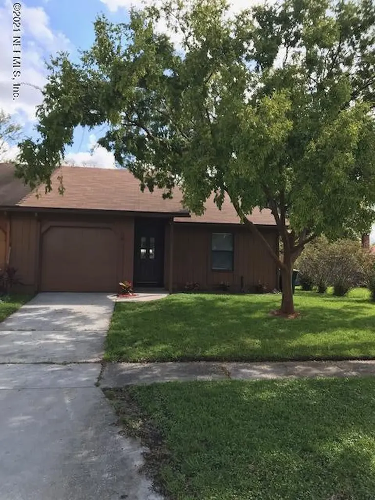 2769 Cavender Court Jacksonville FL 32216