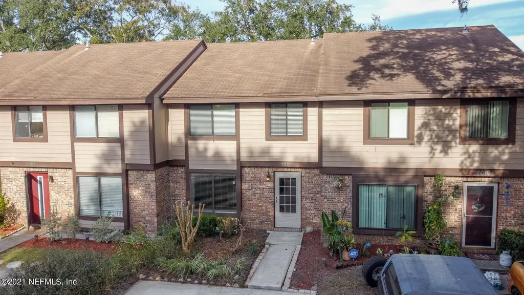 7021 Prestwick Circle N Jacksonville FL 32244
