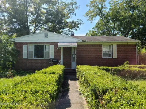 3308 Sunnybrook Avenue N Jacksonville FL 32254