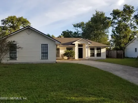 2954 Russell Oaks Drive Green Cove Springs FL 32043