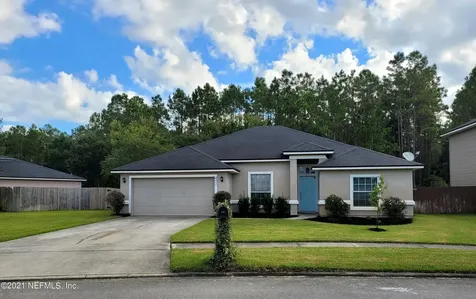 451 W New England Drive Elkton FL 32033