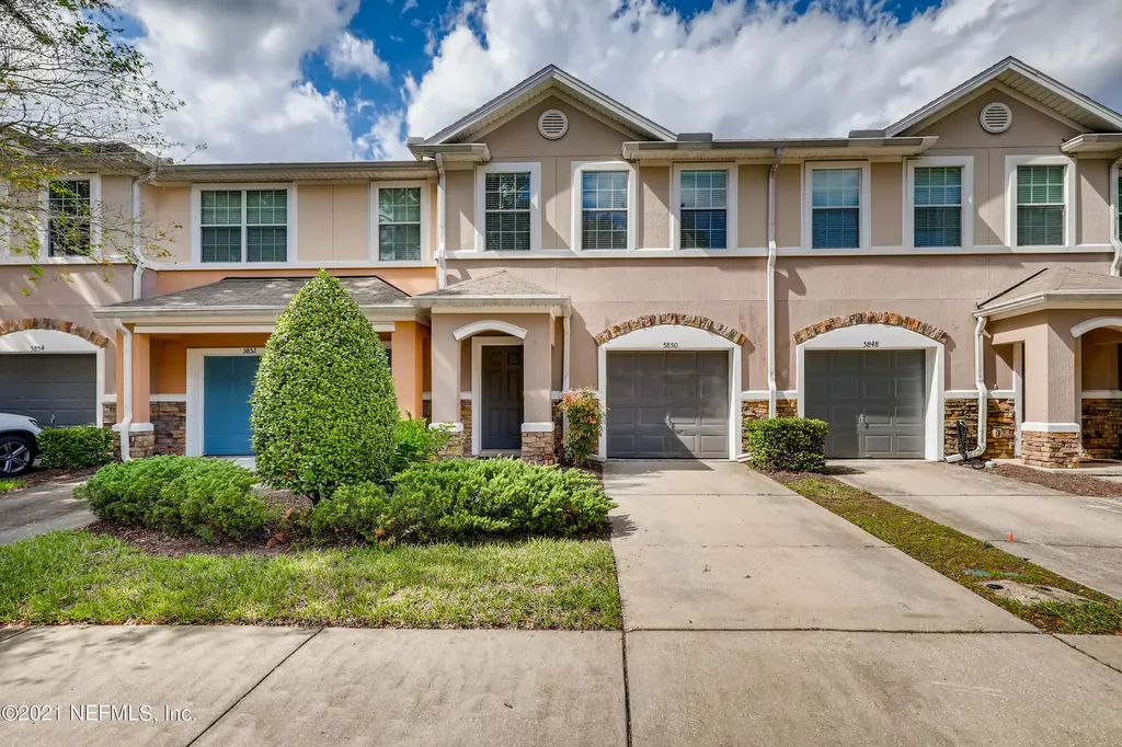 5850 Pavilion Drive Jacksonville FL 32258