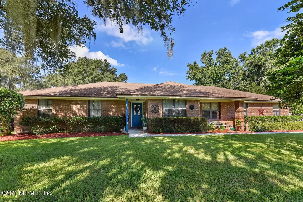 1824 Southlake Drive Middleburg FL 32068