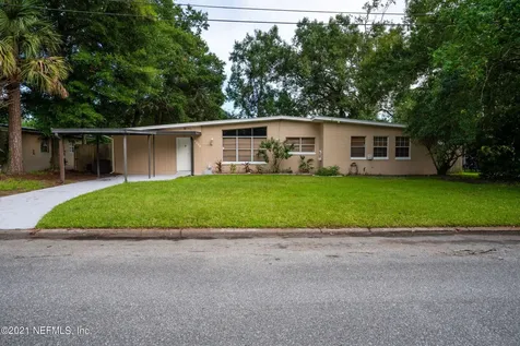 4834 Bankhead Avenue Jacksonville FL 32207