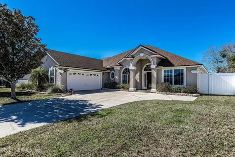3733 Southbank Circle Green Cove Springs FL 32043