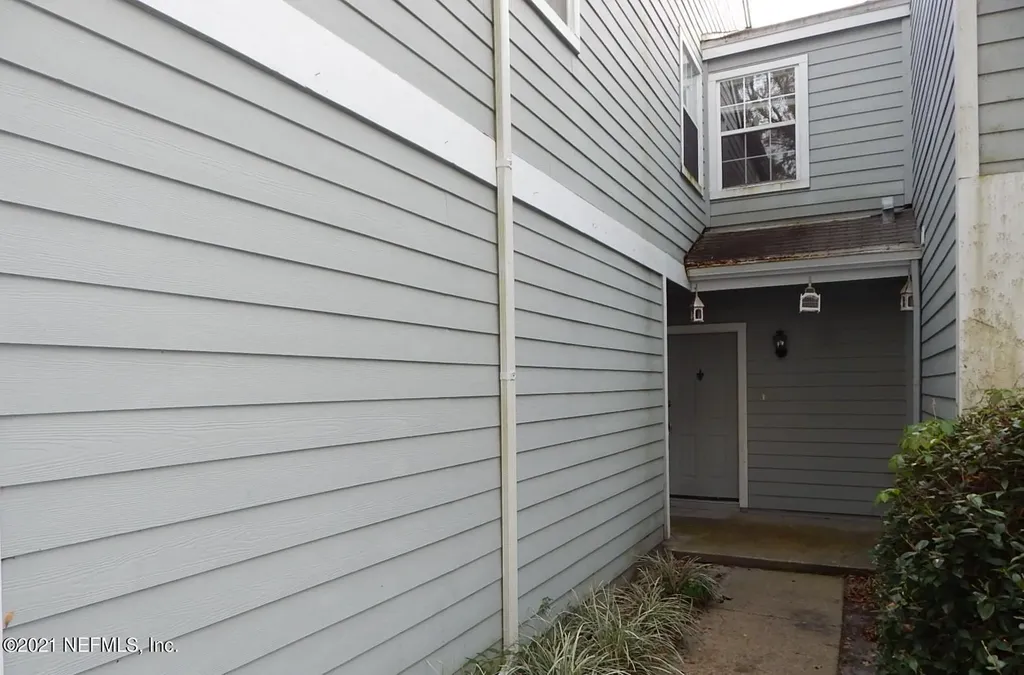 1519 Spindrift Circle W Neptune Beach FL 32266