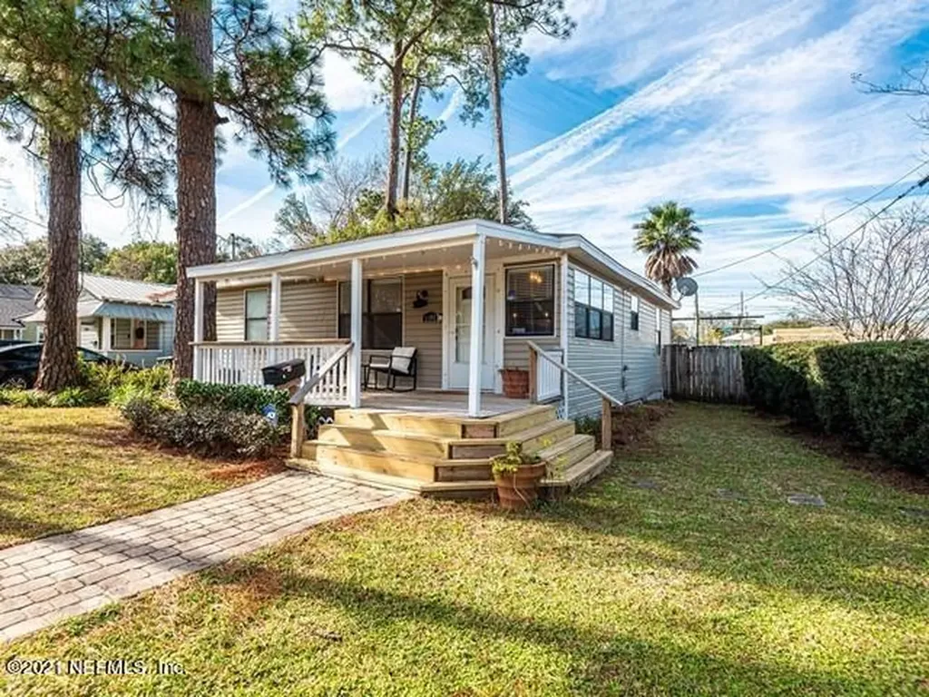 1804 Thacker Avenue Jacksonville FL 32207