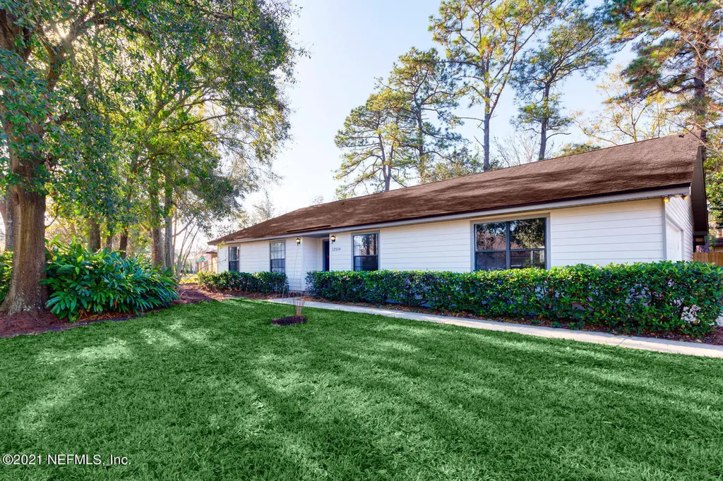 12554 Dragonfly Lane N Jacksonville FL 32225