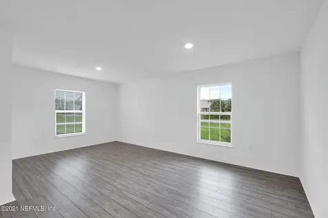 8669 Newnan Lake Drive Macclenny FL 32063