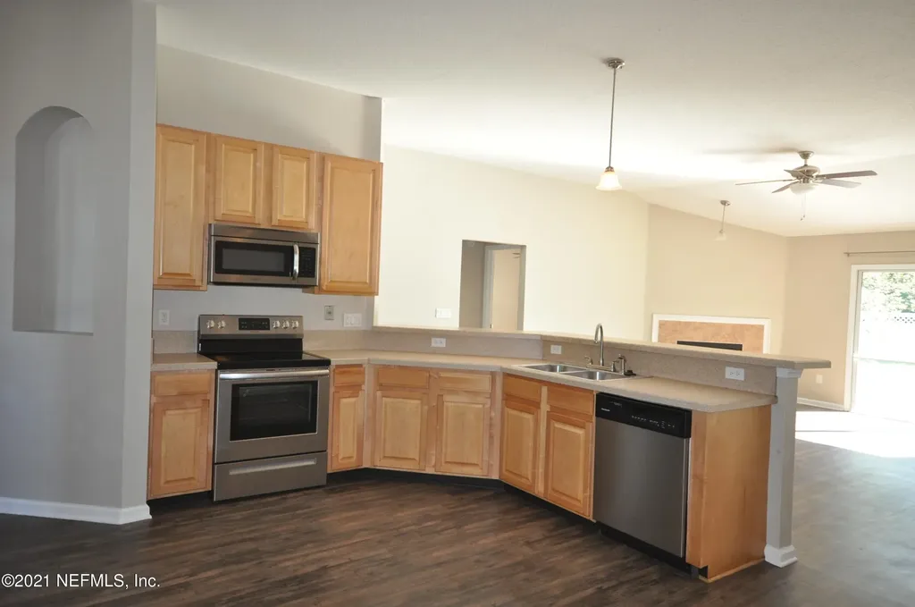 15523 Turkoman Circle Jacksonville FL 32218