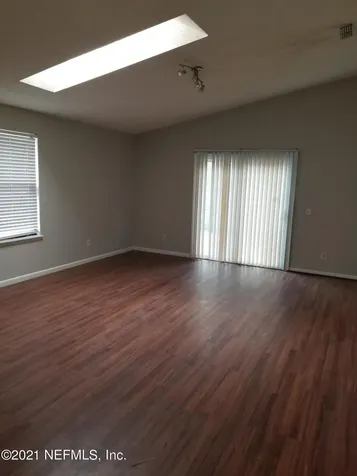 8733 Pinevalley Lane Jacksonville FL 32244