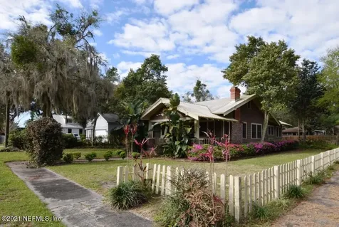 400 Pine Street Crescent City FL 32112