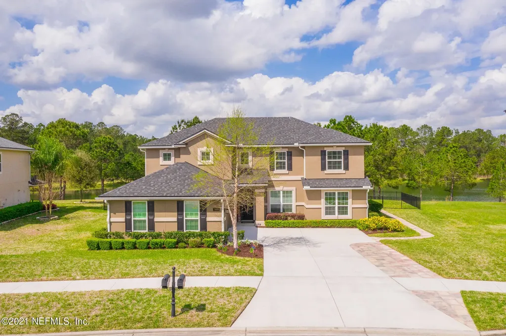 3016 Paddle Creek Drive Green Cove Springs FL 32043
