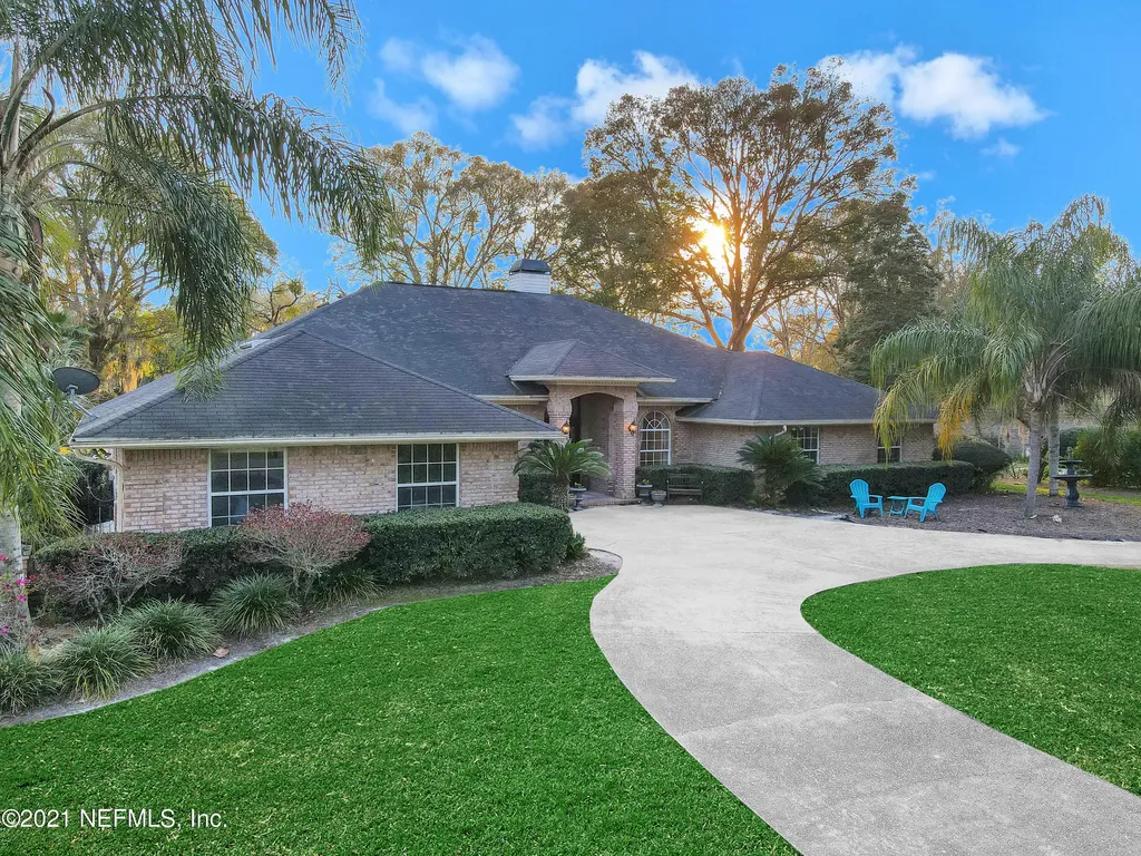 1833 Colonial Drive Green Cove Springs FL 32043