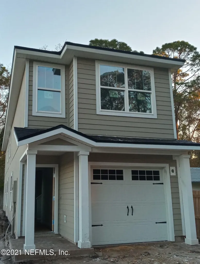 4739 Albermarle Avenue Jacksonville FL 32207