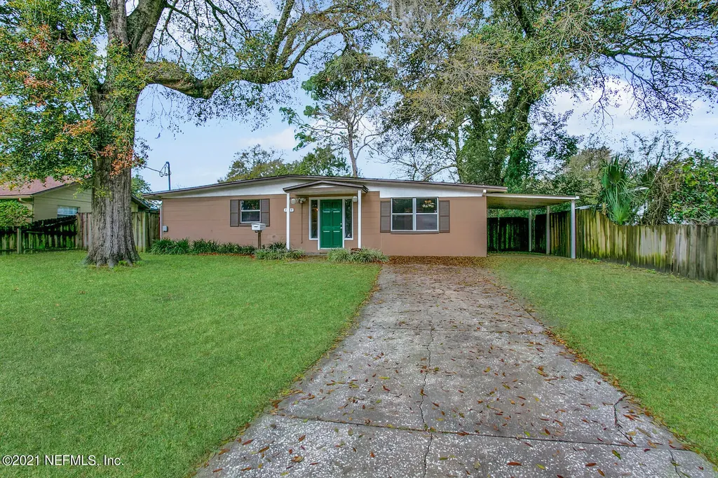 7137 King Arthur Road N Jacksonville FL 32211
