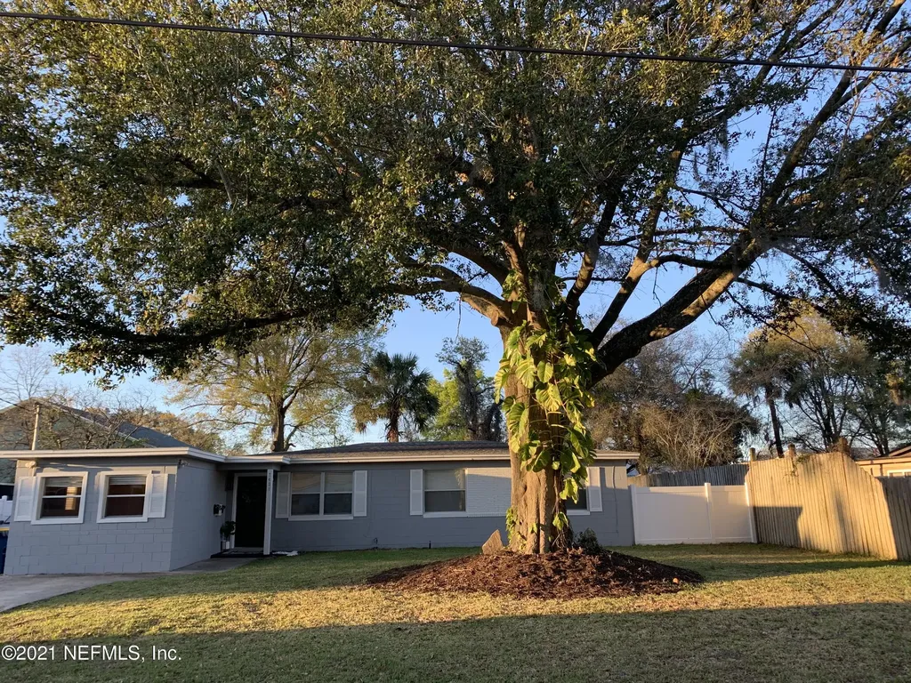 7431 Elvia Drive Jacksonville FL 32211