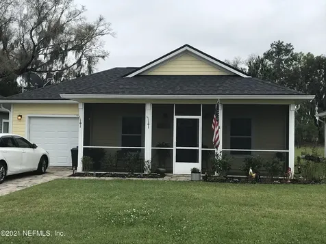 207 W Vivian Drive Hastings FL 32145
