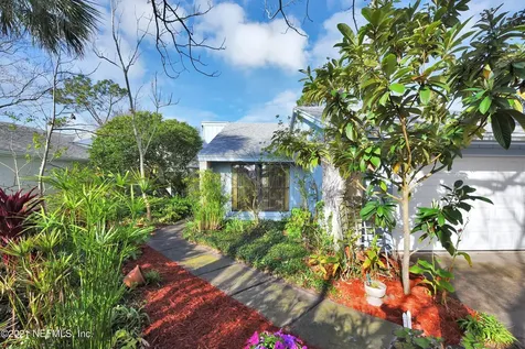 2437 Burgundy Court Ponte Vedra FL 32082