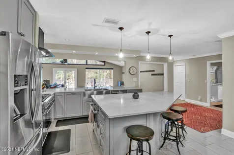 7652 Hollyridge Circle Jacksonville FL 32256