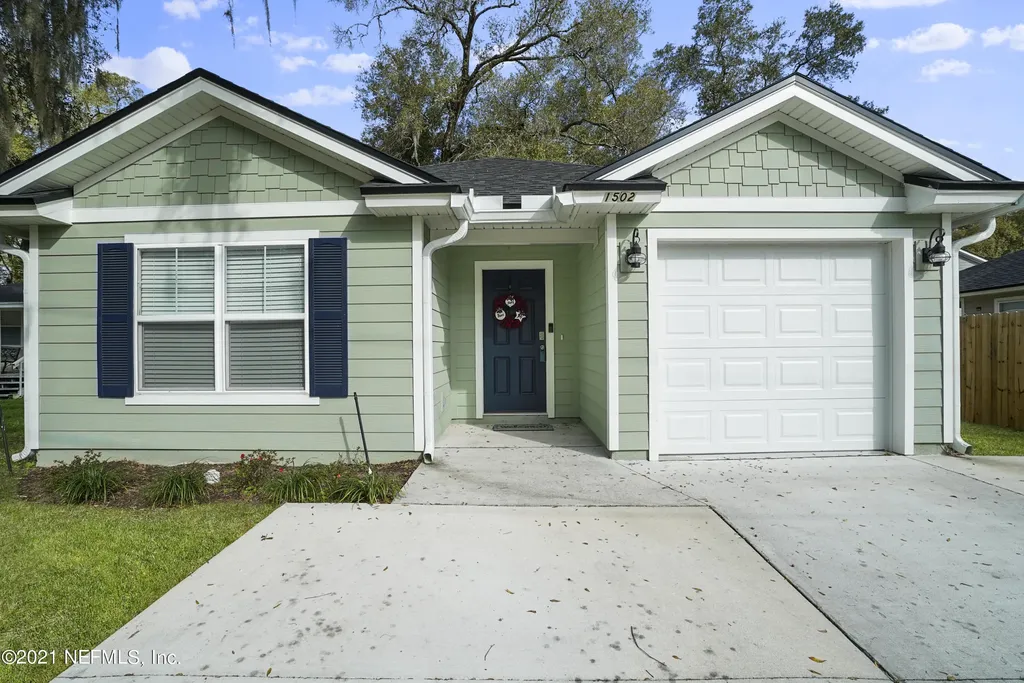 1502 Thomas Street Green Cove Springs FL 32043