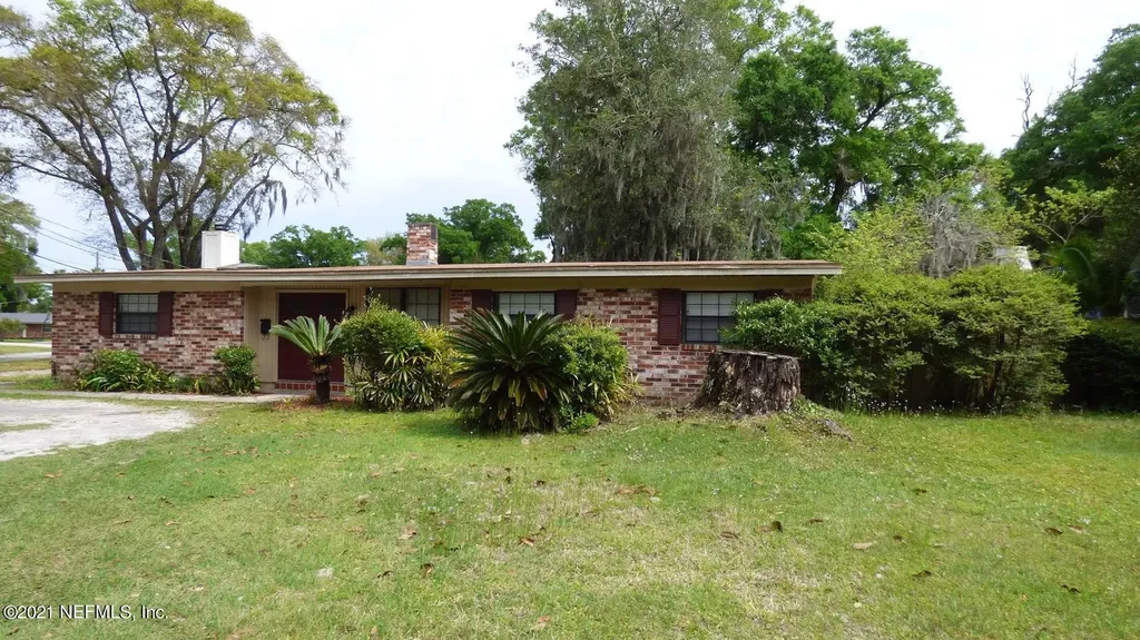 1359 Lostara Avenue W Jacksonville FL 32211