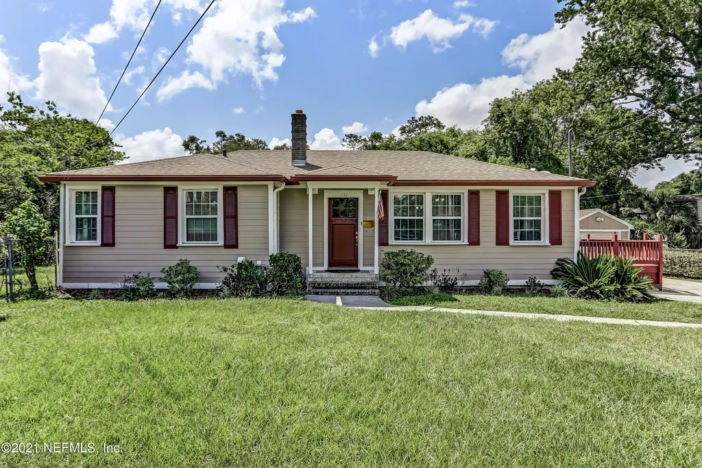 1352 Pine Grove Court Jacksonville FL 32205
