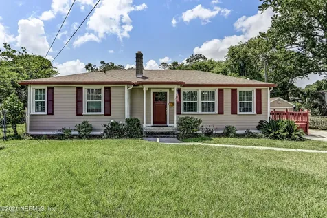 1352 Pine Grove Court Jacksonville FL 32205