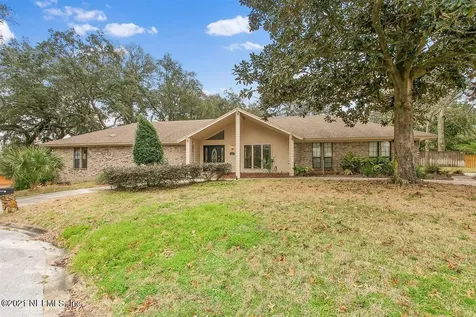 6321 Whispering Oaks Drive W Jacksonville FL 32277