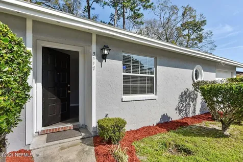 5117 Broken Arrow Drive N Jacksonville FL 32244