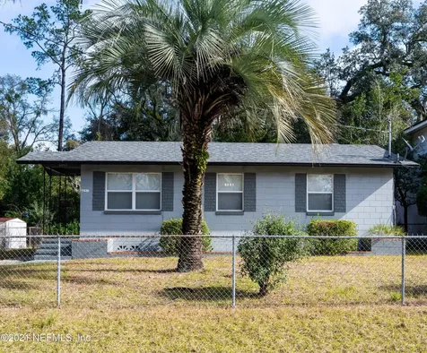 6251 Pettiford Drive E Jacksonville FL 32209