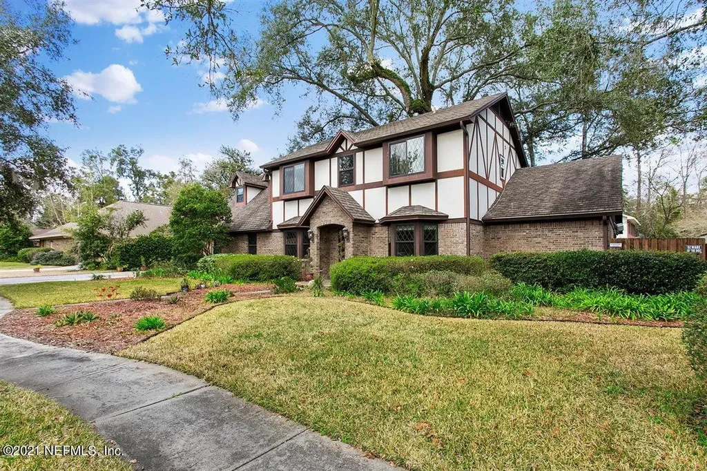 6439 Wood Valley Road Jacksonville FL 32217