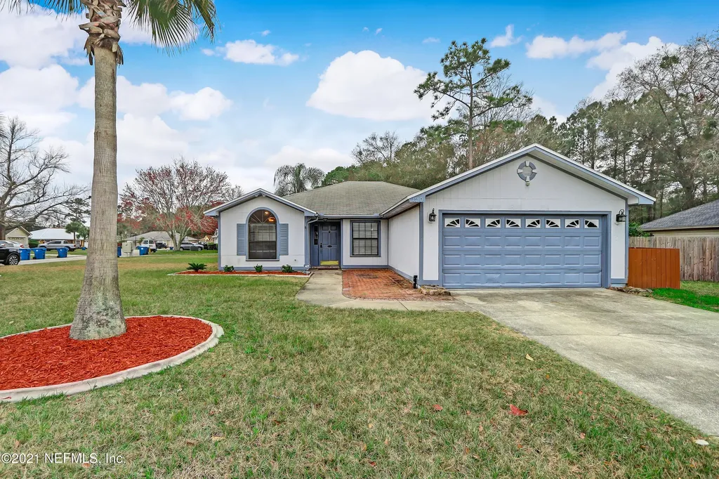 810 Long Lake Drive Jacksonville FL 32225