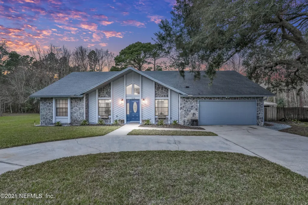 1204 Shallowford Drive W Jacksonville FL 32225