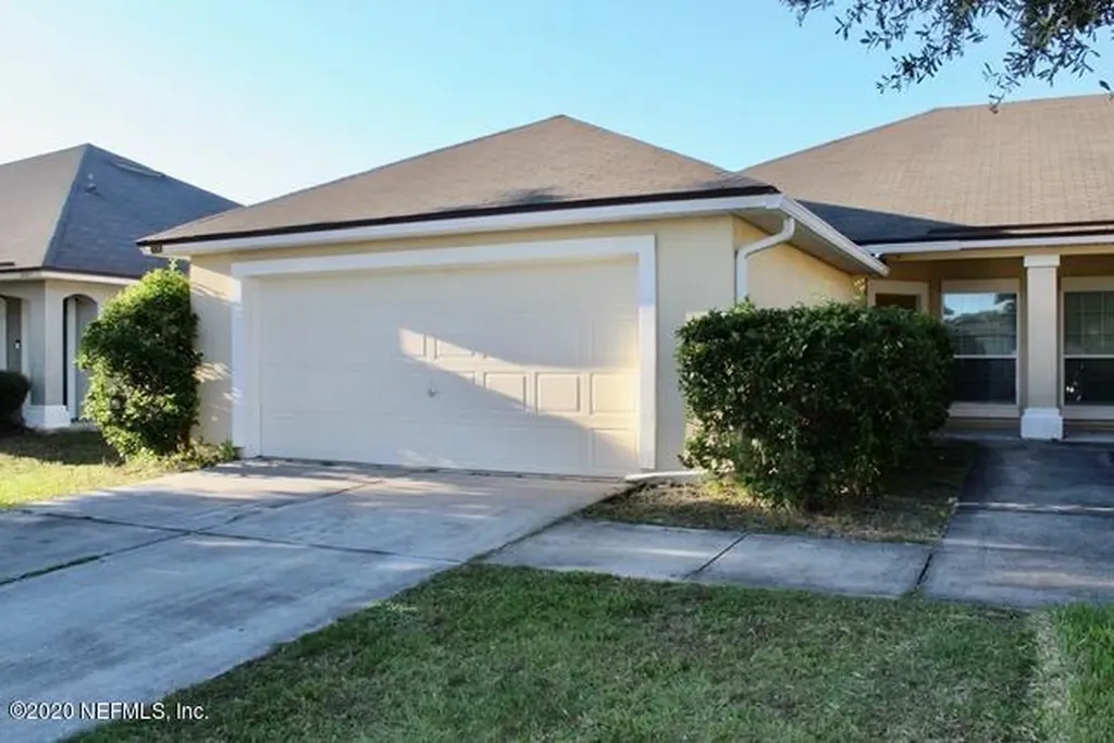 8657 Julia Marie Circle Jacksonville FL 32210