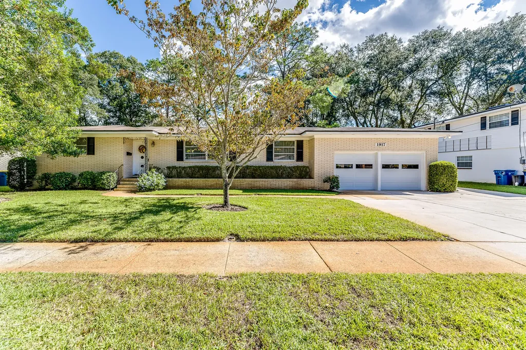 1917 Samontee Road Jacksonville FL 32211
