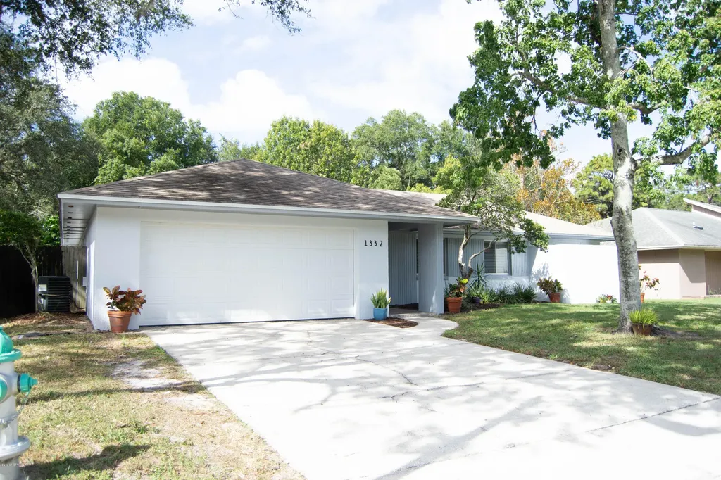 1332 Sterling Oaks Drive Casselberry FL 32707