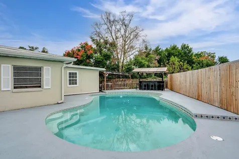 363 Sapelo Road Jacksonville FL 32216