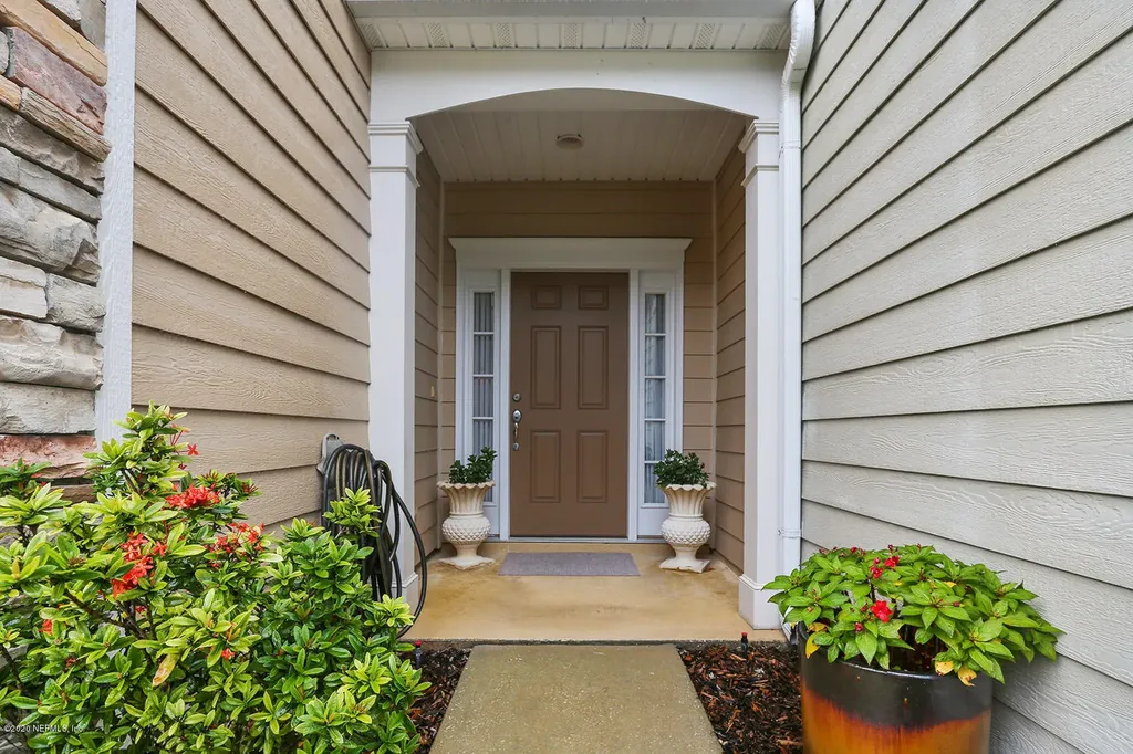 3916 Lionheart Drive Jacksonville FL 32216
